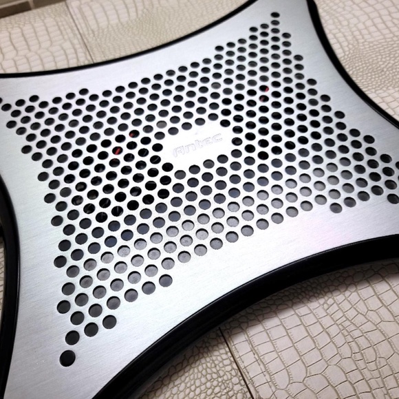 Antec Notebook Cooler Potect Laptop Fan USB Powered - Picture 3 of 8